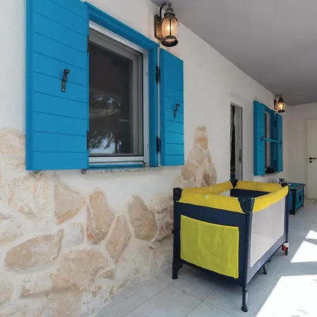 Tatil Evi Four-bedroom In Ždrelac