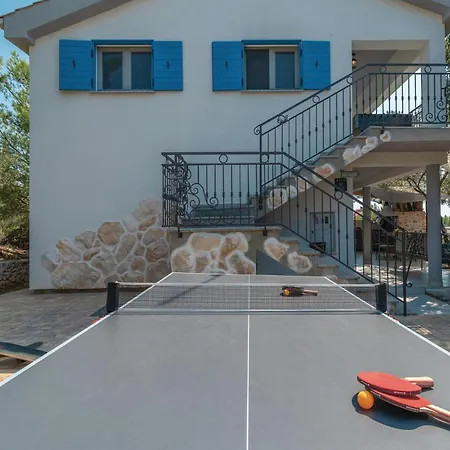Four-bedroom In בית נופש Ždrelac
